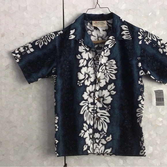 Royal Hawaiian Creations Other - Royal Hawaiian Kids Blue Floral Button Down Shirt